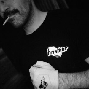 Frisbee Shirt von Frisbier mit Frisbier Handschuh