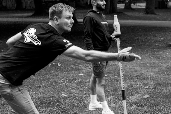 Tzvenson Frisbier Frisbeewurf
